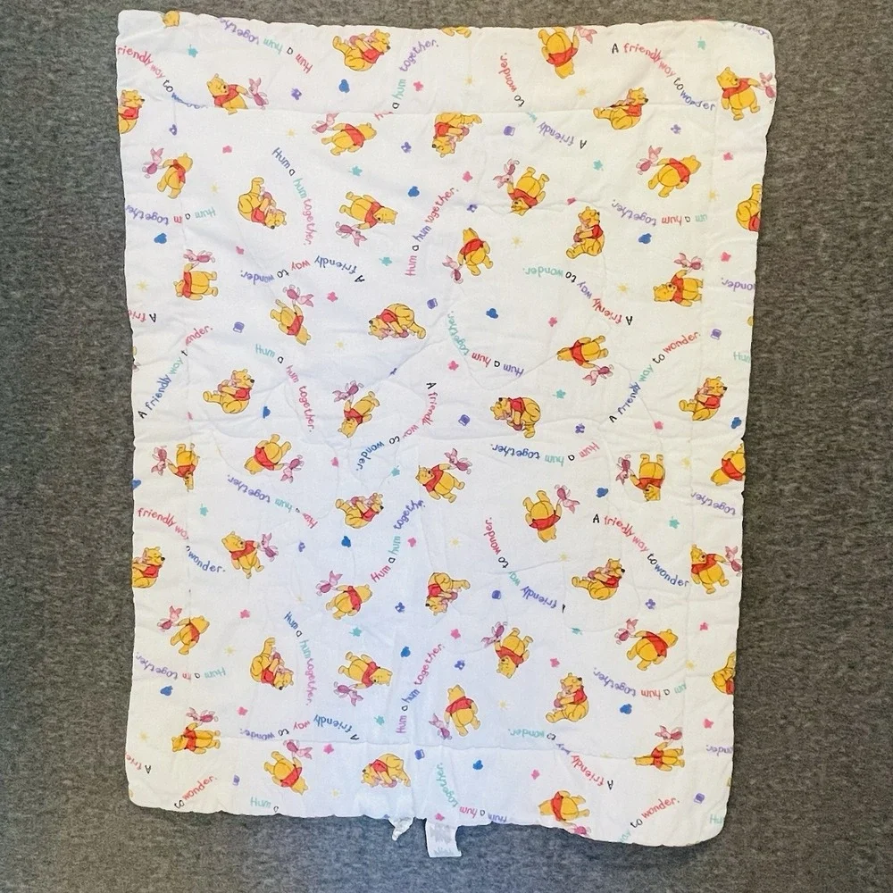 Vtg Winnie the Pooh Piglet Holding Hands Disney Crib Quilt Blanket 1995